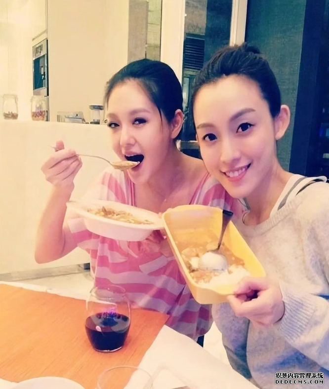 范玮琪发文悼念大s说了什么?拔掉了呼吸机 大家一起为她祷告!