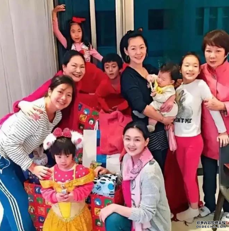 ��s������ʽ���� �Ͳ���������Ů ����Լ����ѽ����ϯ����(2)